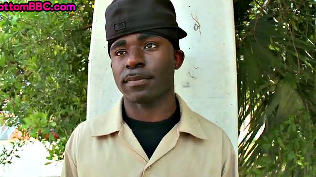 Picked up ebony riding cock outdoor after blowjob