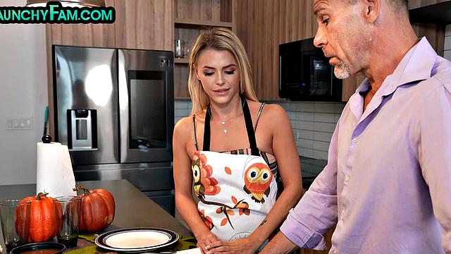 Stepdaddy bangs stepdaughter while stepmom is away