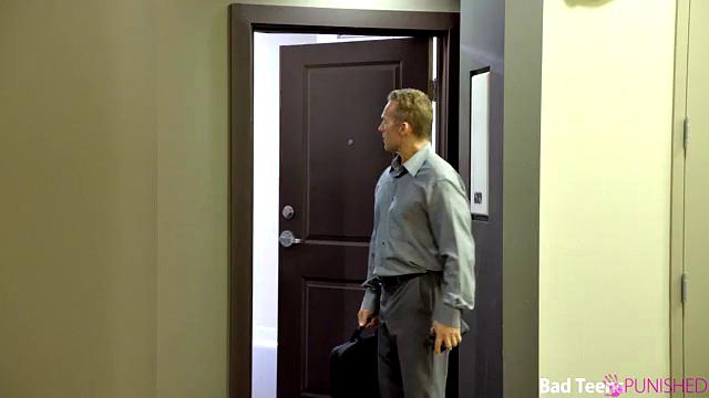 Pussy Bandit - S6:E2