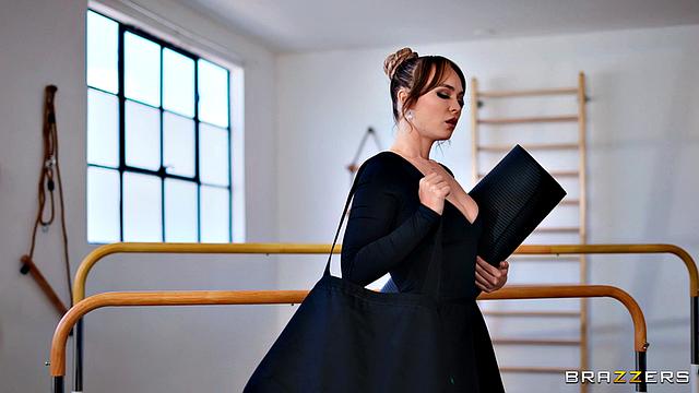 Lilly Bell's Anal Debut