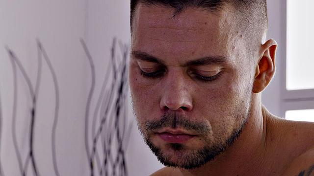 Seductive WAM babe fucked after massage in slowburn action