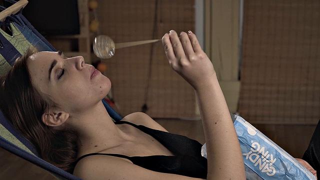 Oxana Chic устроила ужин, но пельмени явно не для гостей