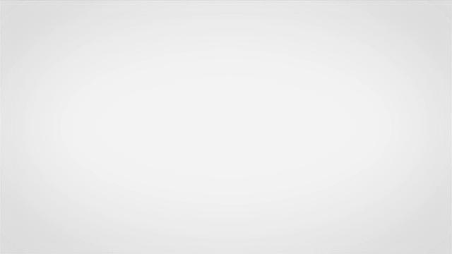 Деми ловит финиш на лицо и шутит над этим