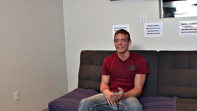 Amateur guy strokes oiled rod solo in tight jeans & t-shirt