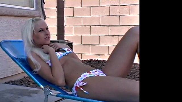 Mellisa Photoshoot showing big closeup