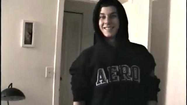 Гей минет и дрочка с кончей в Бостоне.