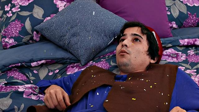 Curvy cougar enjoys riding before missionary sex