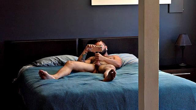 Hunk Masseur Dicks Down Muscly Stud - Chris Blades, Brandon Anderson - NextDoorTaboo