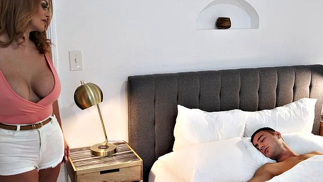 Newcomer Juliett Russo fucks daughter's fiance