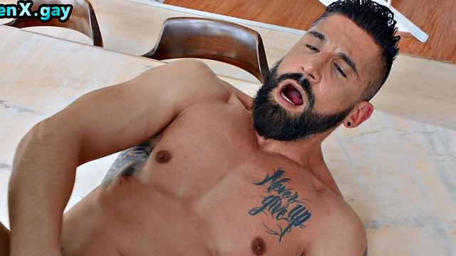 Manly jock barebacks deepthroating guy in ass at home