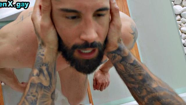 Manly jock barebacks deepthroating guy in ass at home