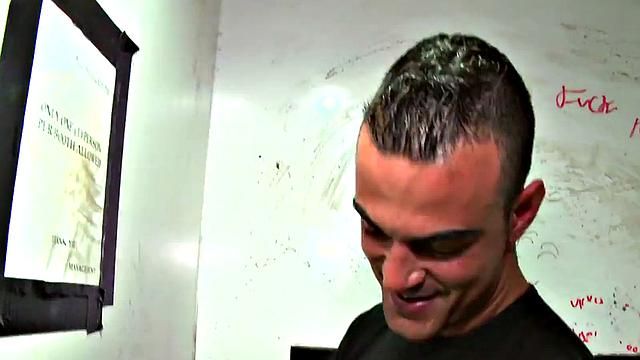 College sucked by twink gloryhole