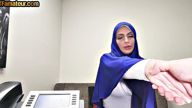 Big amateur Arab MILF in hijab gets doggystyled in POV