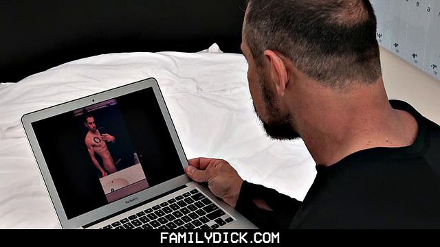 My Dad's a Pervert Chapter 3: Bedroom Fuck