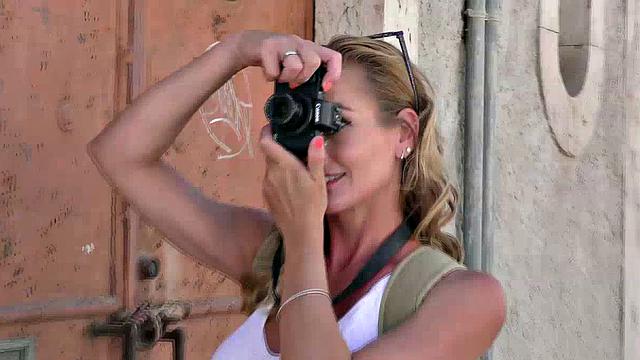 Elegant Lady Returns