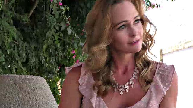 Elegant Lady Returns