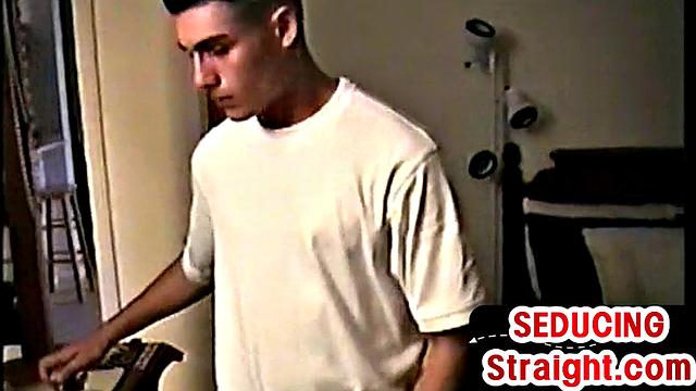 amateur 21yo boi gets gay HJ at home by neighbor