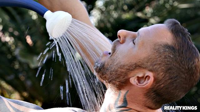 Sudsy Seductress