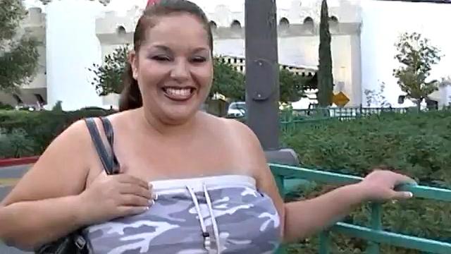 Chunky BBW Elizabeth Shows Huge Rolls