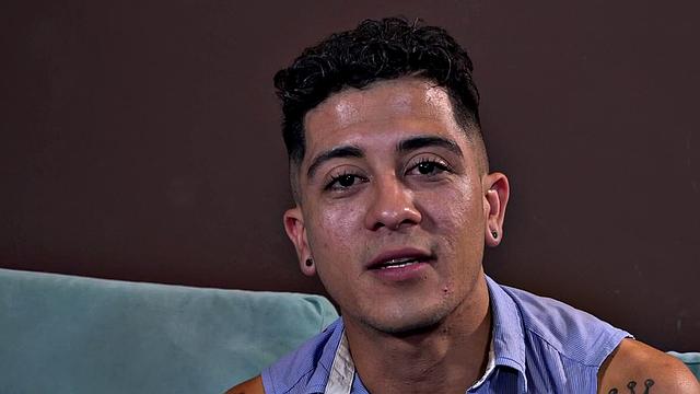 серджио сует свой латинский агрегат лео прямо в задницу, а тот только рад