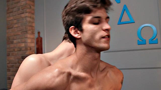 Dominant hairy stud bareback fucked by assrimmed partner