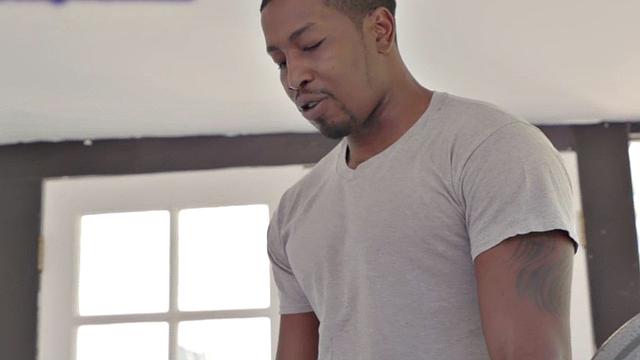 Milf cheater assfucks in interracial duo before blowjob