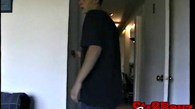 Str8 Boston Boy Needs To Seed