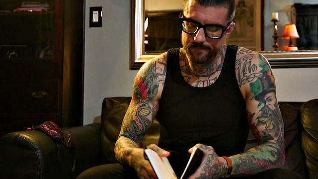 IR BDSM MILF in 3some, assfucked by big black guy