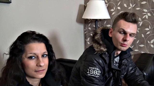 HUNT4K. Guy accepts money from hunter who wanted to have his tiny GF