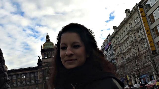 HUNT4K. Guy accepts money from hunter who wanted to have his tiny GF