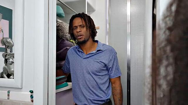 Bigbooty inked MILF doggystyled by her lover