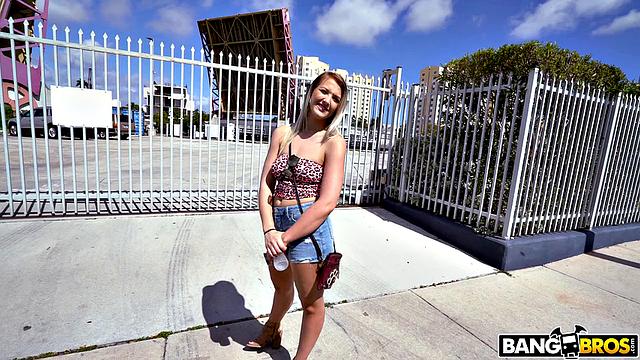 Hot Teacher On the Bus