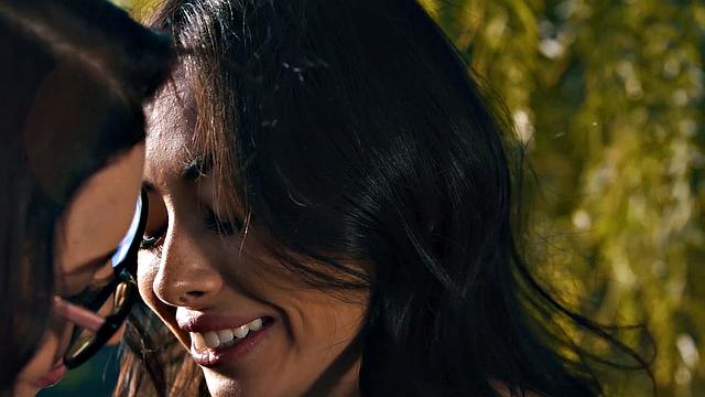 Naturally Stacked Lovers Chloe Surreal & Jessica Ryan Have Passionate Squirting Sex POV