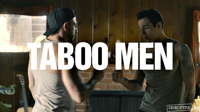 два инфлюенсера доказывают, что они геи, снимая порно