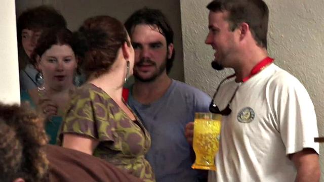 Эми и Коммандо устроили шоу на кровати-вот это вечеринка, завидуй молча