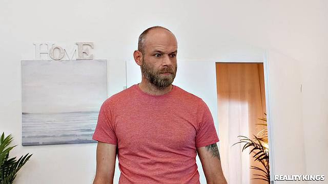 She's Your Roommate!