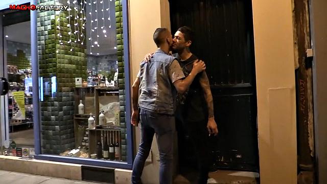 Interracial threesome in Paris - Blatino Fuck in Paris
