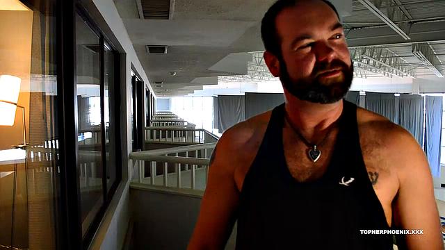 Topher and MuscleBull are back at it. After a workout and the worshiping of their pumped muscles, the men start with solo action that ends up right where we like them.