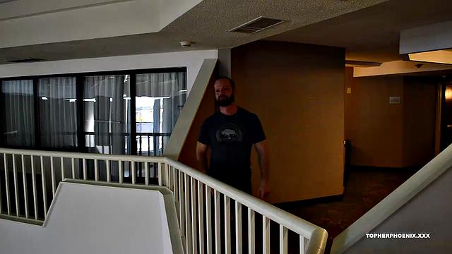 Topher and MuscleBull are back at it. After a workout and the worshiping of their pumped muscles, the men start with solo action that ends up right where we like them.