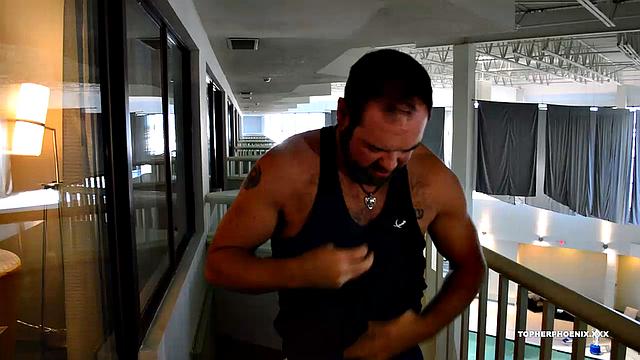 Topher and MuscleBull are back at it. After a workout and the worshiping of their pumped muscles, the men start with solo action that ends up right where we like them.