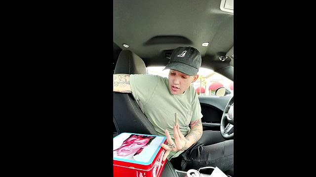 Sensual TS pussyboy kisses n cuddles in amateur softcore