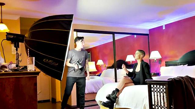 Sensual TS pussyboy kisses n cuddles in amateur softcore