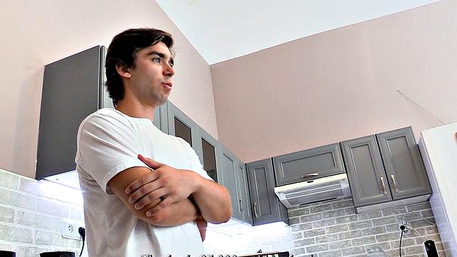 Amateur stud riding cock till cumshot in POV