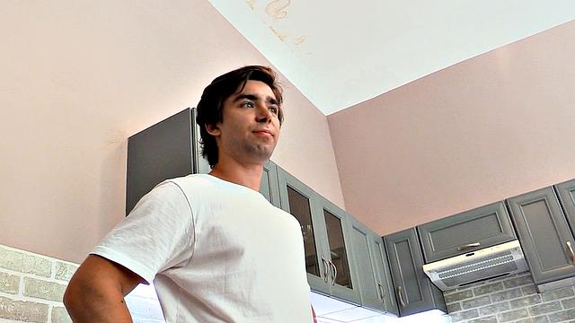 Amateur stud riding cock till cumshot in POV