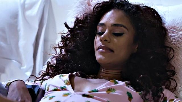 Ebony babes enjoy scissoring after back massage