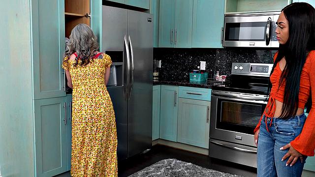 Found My Girlfriend Fucking Her