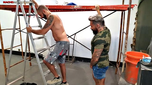 A rig worker breaks his ass - The Dirty Construction Worker (part 1)
