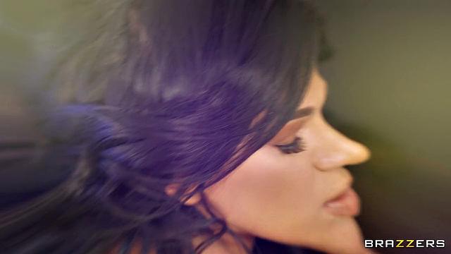 Deep Inside Her Mona