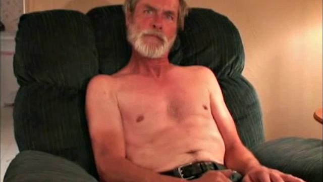 Steve says he loves pussy and likes to drink...at least he's honest! It does seem to be the extent of this guy's life activities. He probably gets a lot more drink than pussy, though.