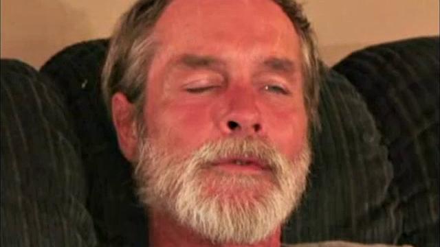 Steve says he loves pussy and likes to drink...at least he's honest! It does seem to be the extent of this guy's life activities. He probably gets a lot more drink than pussy, though.